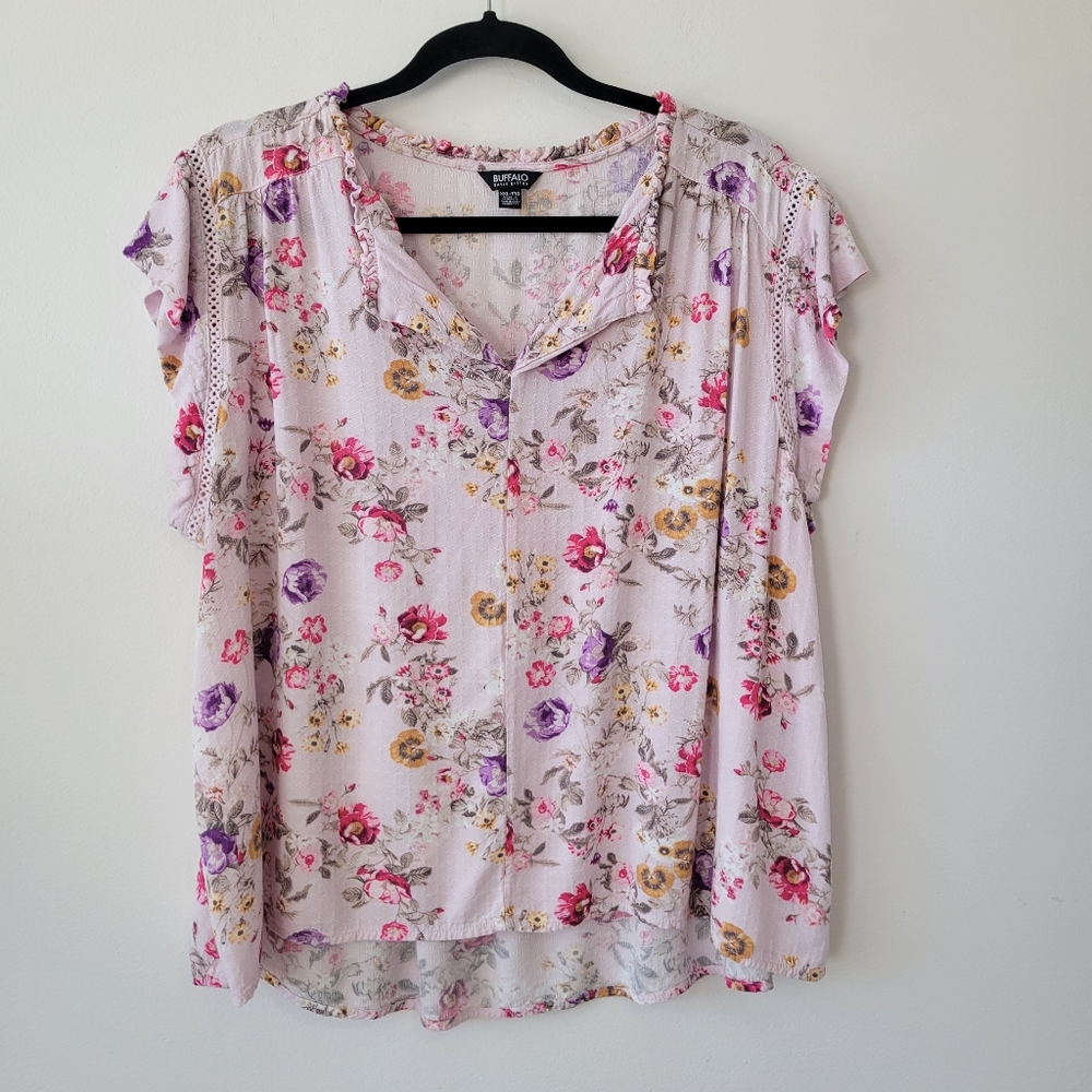 BUFFALO WOMEN'S SHORT SLEEVE FLORAL TOP SIZE XXL